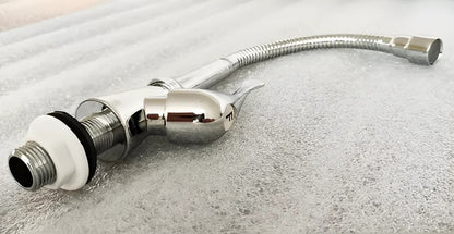 Llave Mezcladora Monomando De Baño Flexible Lion Tools Acabado Cromado Color Plateado